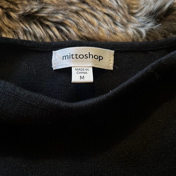 Puff Short Sleeve Crop Top Shirt - Picture 2 of 3